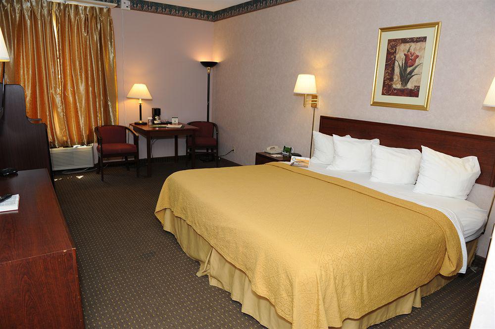 Red Roof Inn Dumas Luaran gambar